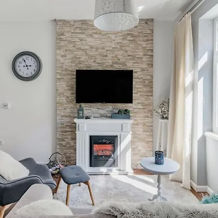 Apartment Bluestar Close To The Bacvice